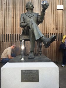Statue de H.G. Wells