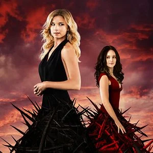 Emily et Victoria, les deux reines rivales de Revenge