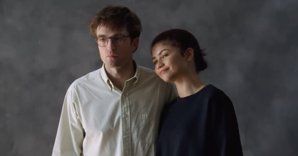 La scène chez le photographe dans The Drama